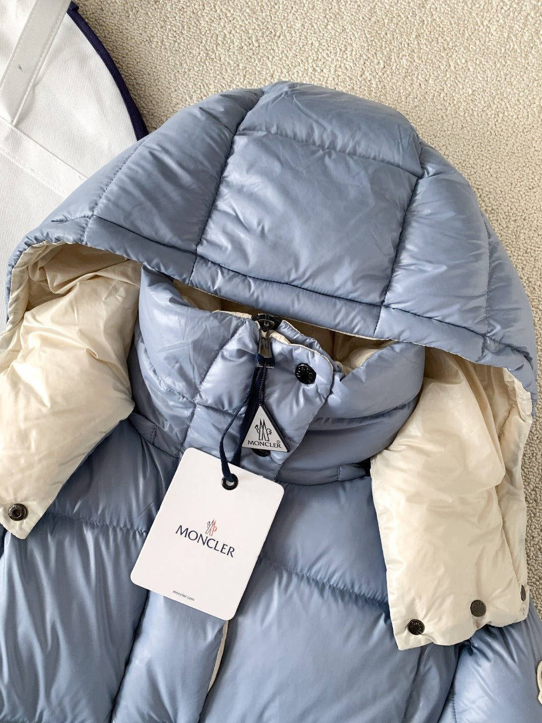 PRE ORDER WOMENS MNCLR COAT