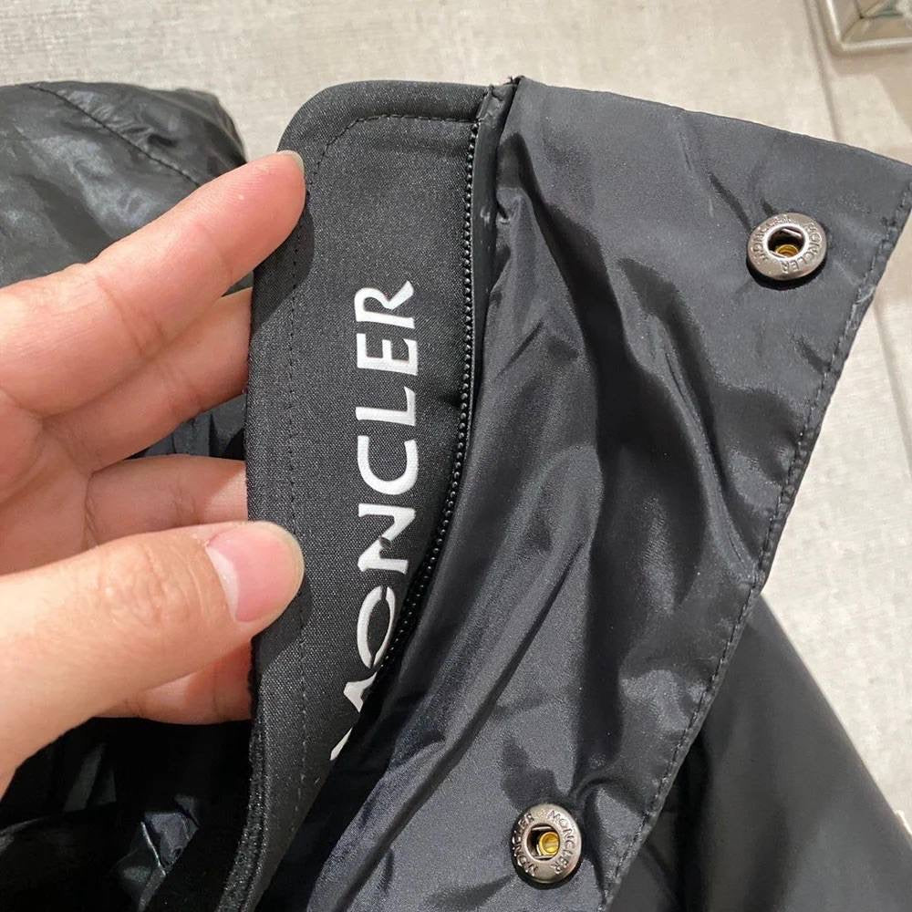 (PRE ORDER) MNCLR GRENOBLE COAT BLACK
