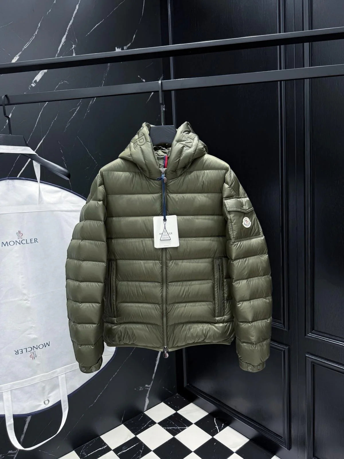 (PRE ORDER) MNCLR COAT KHAKI