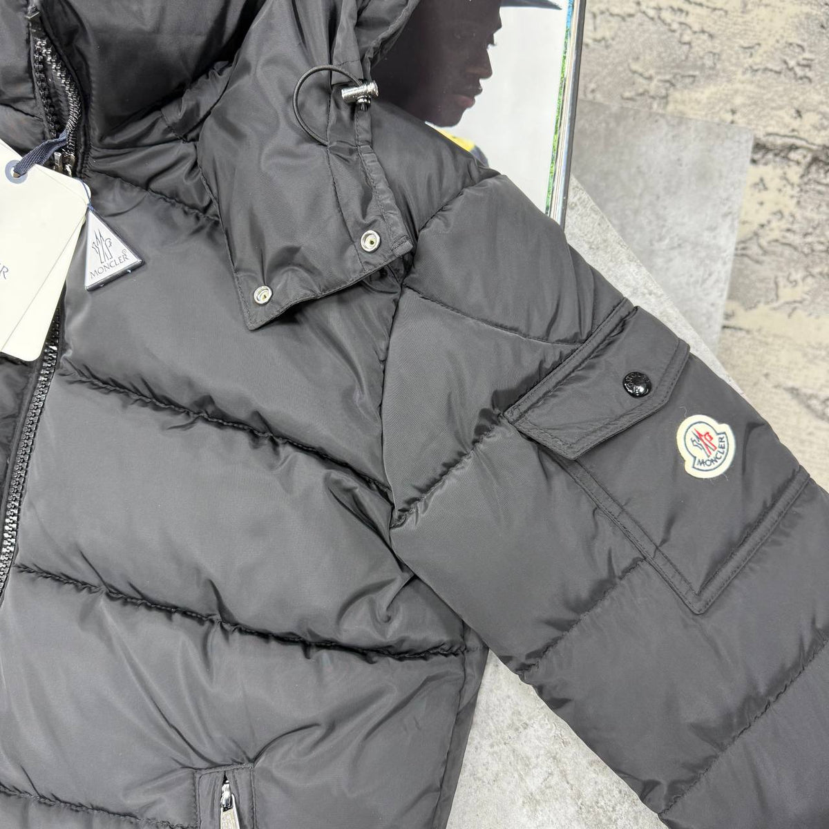 MNCLR MAYA-BLACK