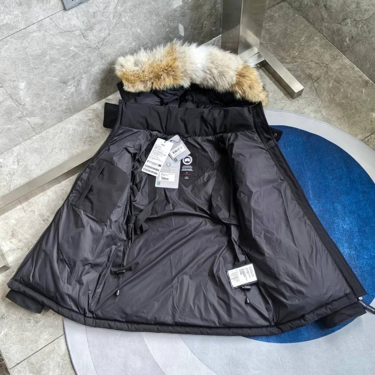 (PRE ORDER) WOMENS CG COAT BLACK