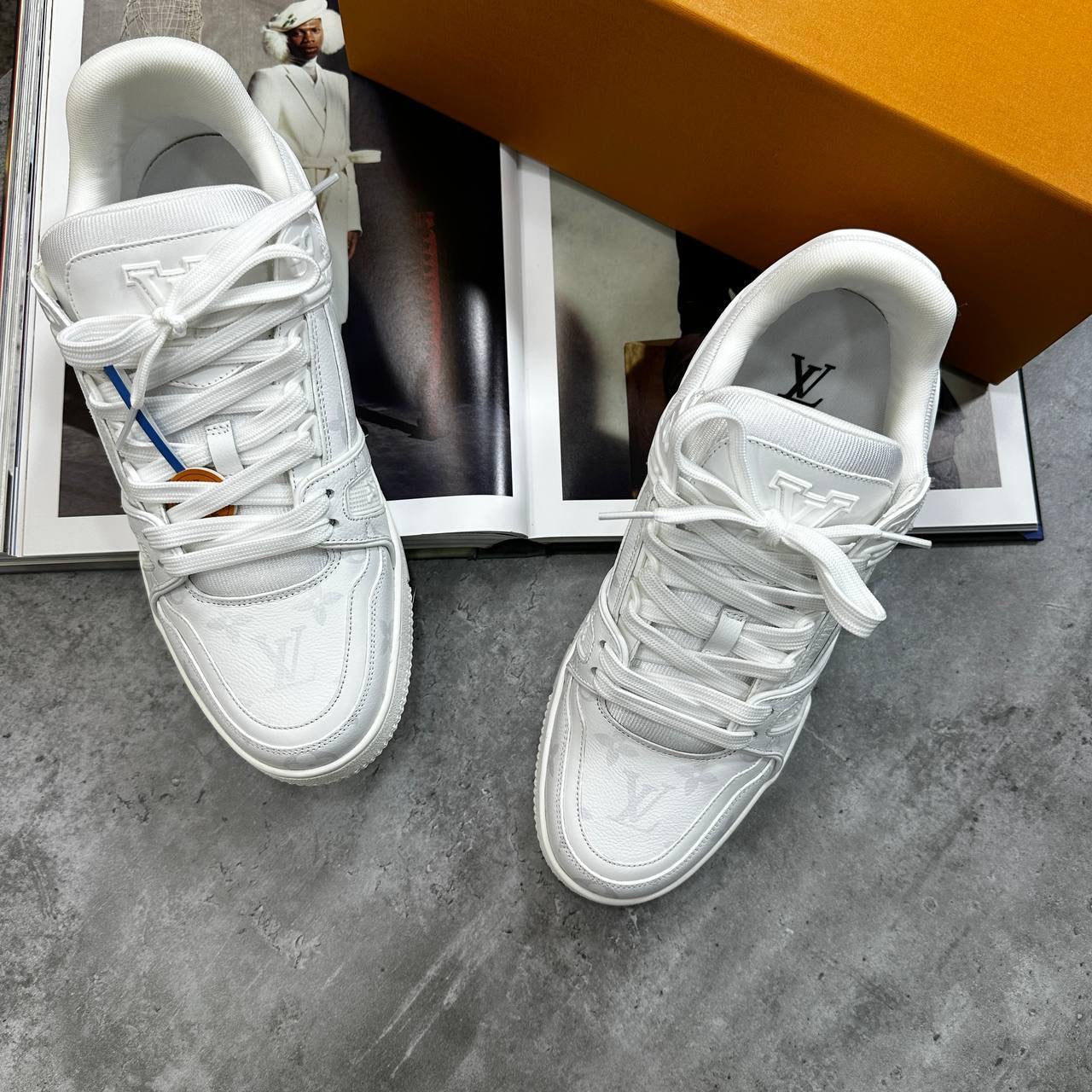 LVE TRAINERS-WHITE