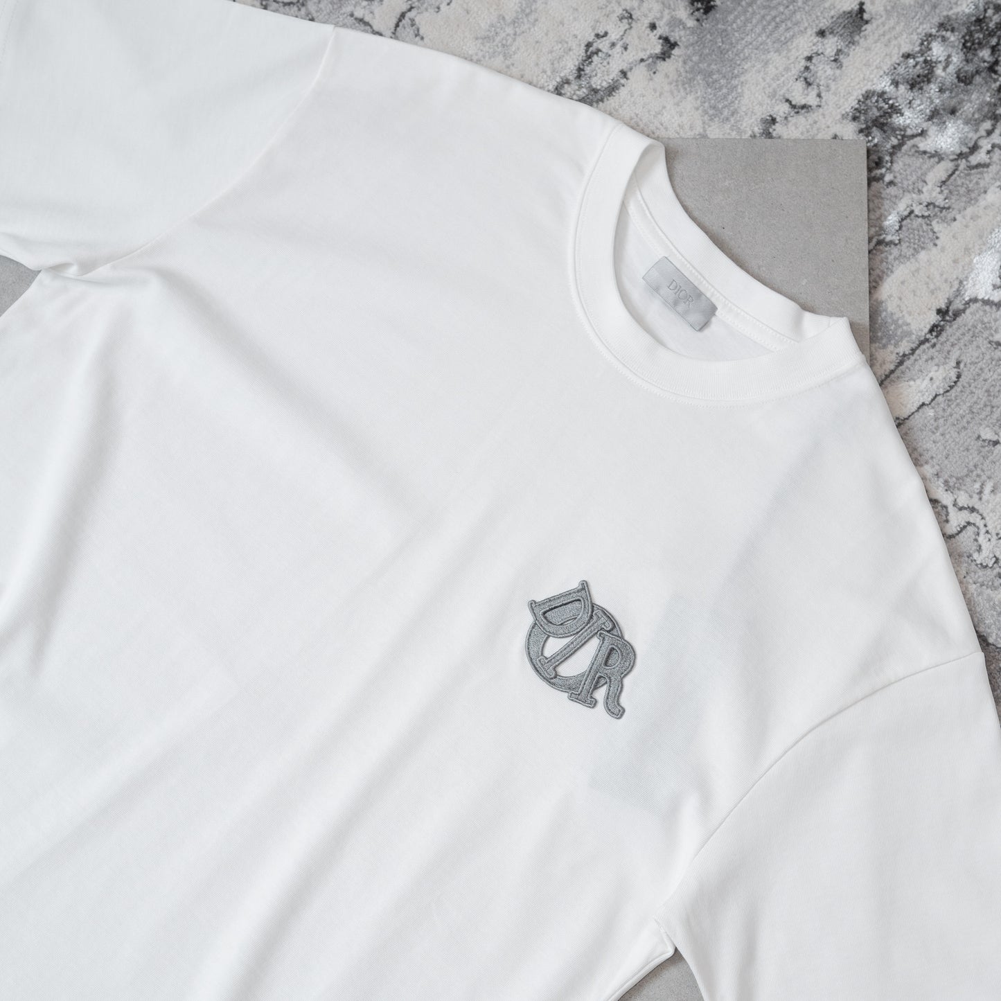 CD TEE