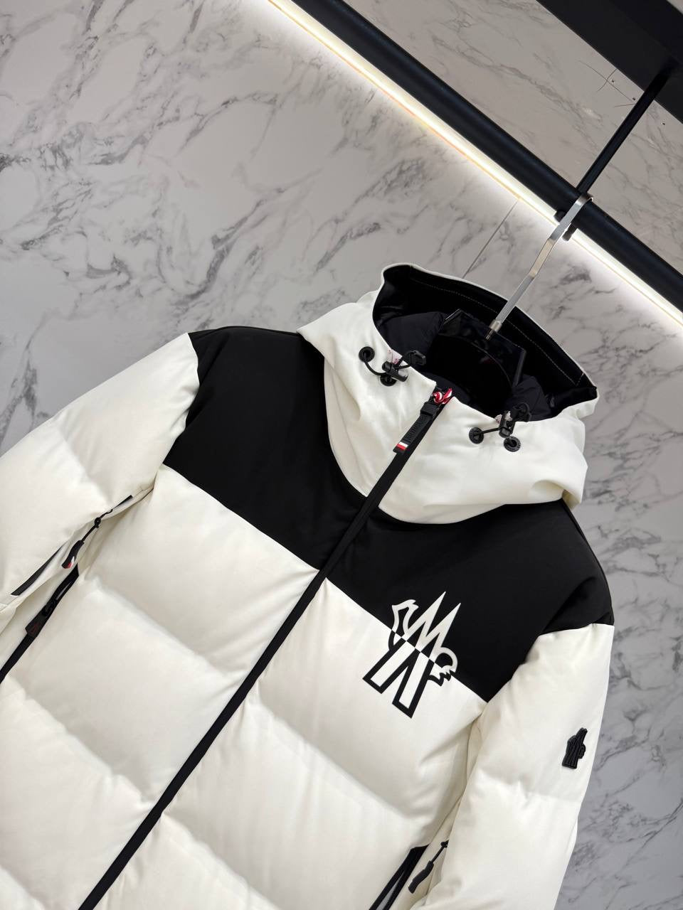 (PRE ORDER) MNCLR SKI COAT