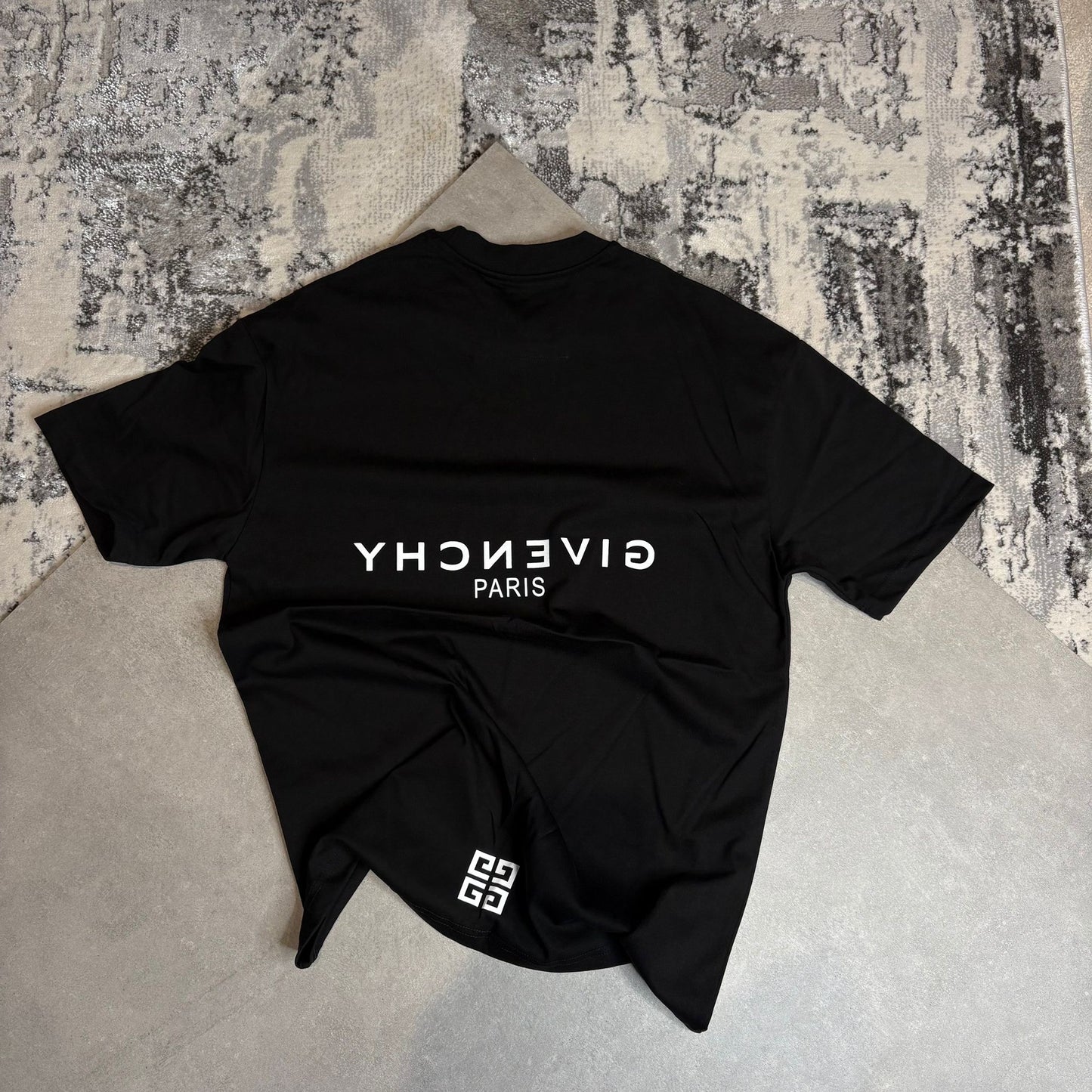 GVENCHY TEE-BLACK