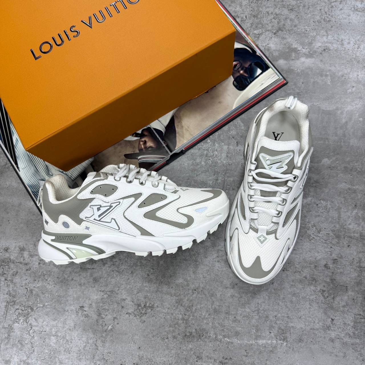 LV TACTIC TRAINER-WHITE