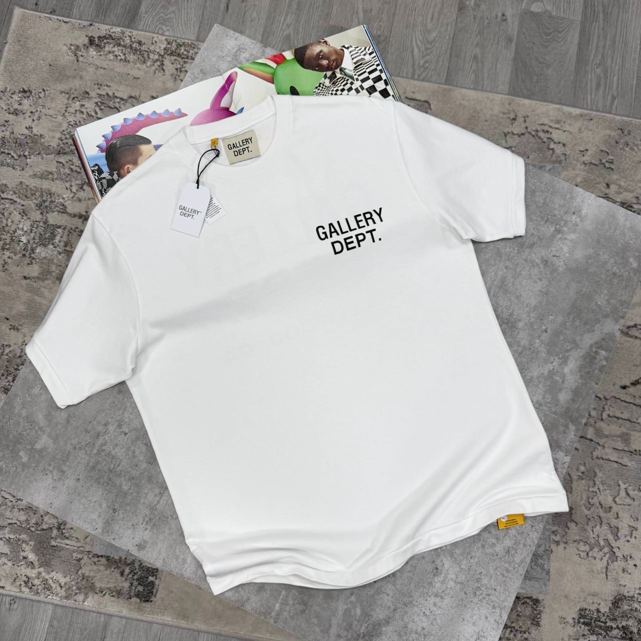 GALLERY TOP-WHITE