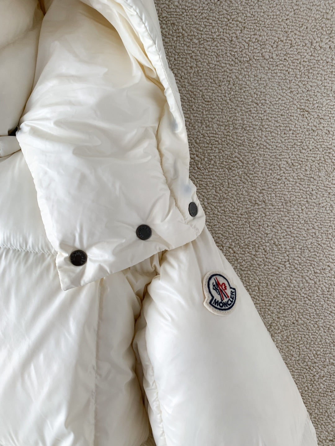 PRE ORDER WOMENS MNCLR COAT