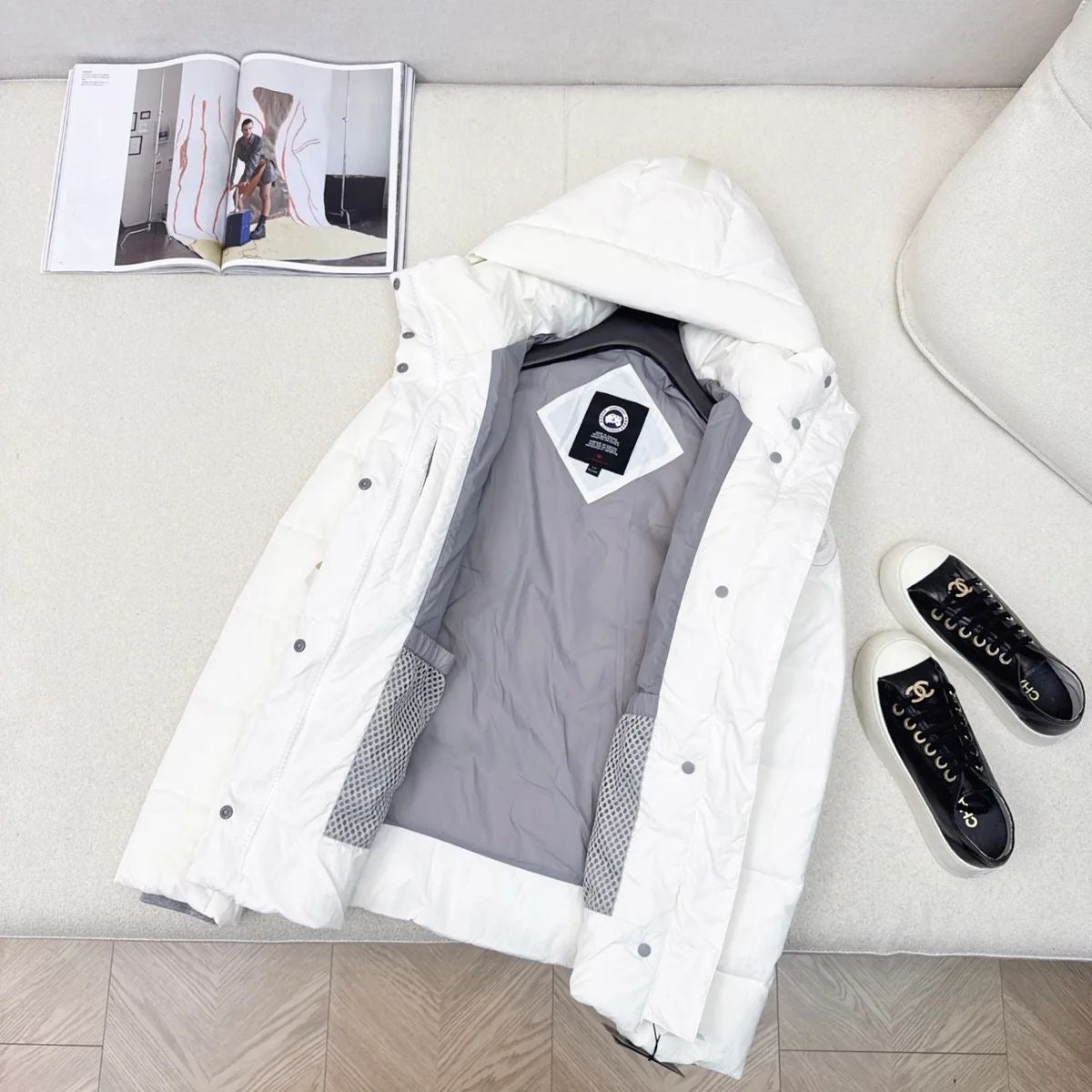 (PRE ORDER) WOMENS CG COAT WHITE