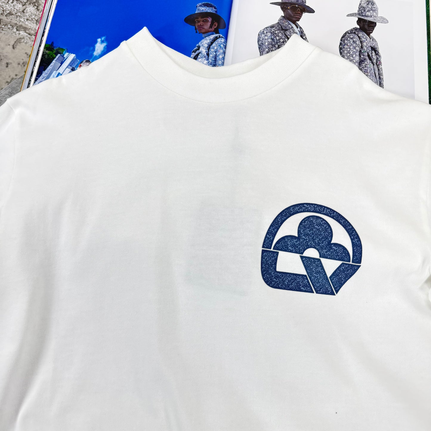 LVE TEE-WHITE