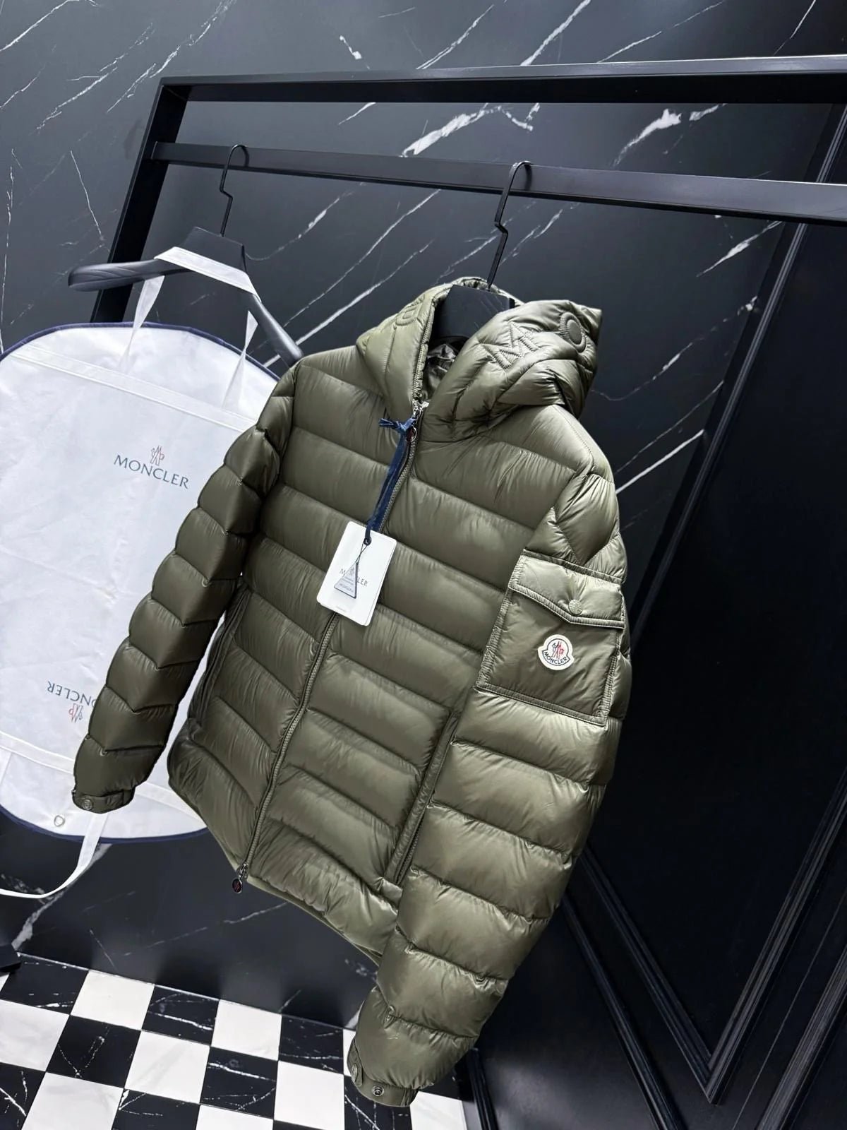 (PRE ORDER) MNCLR COAT KHAKI