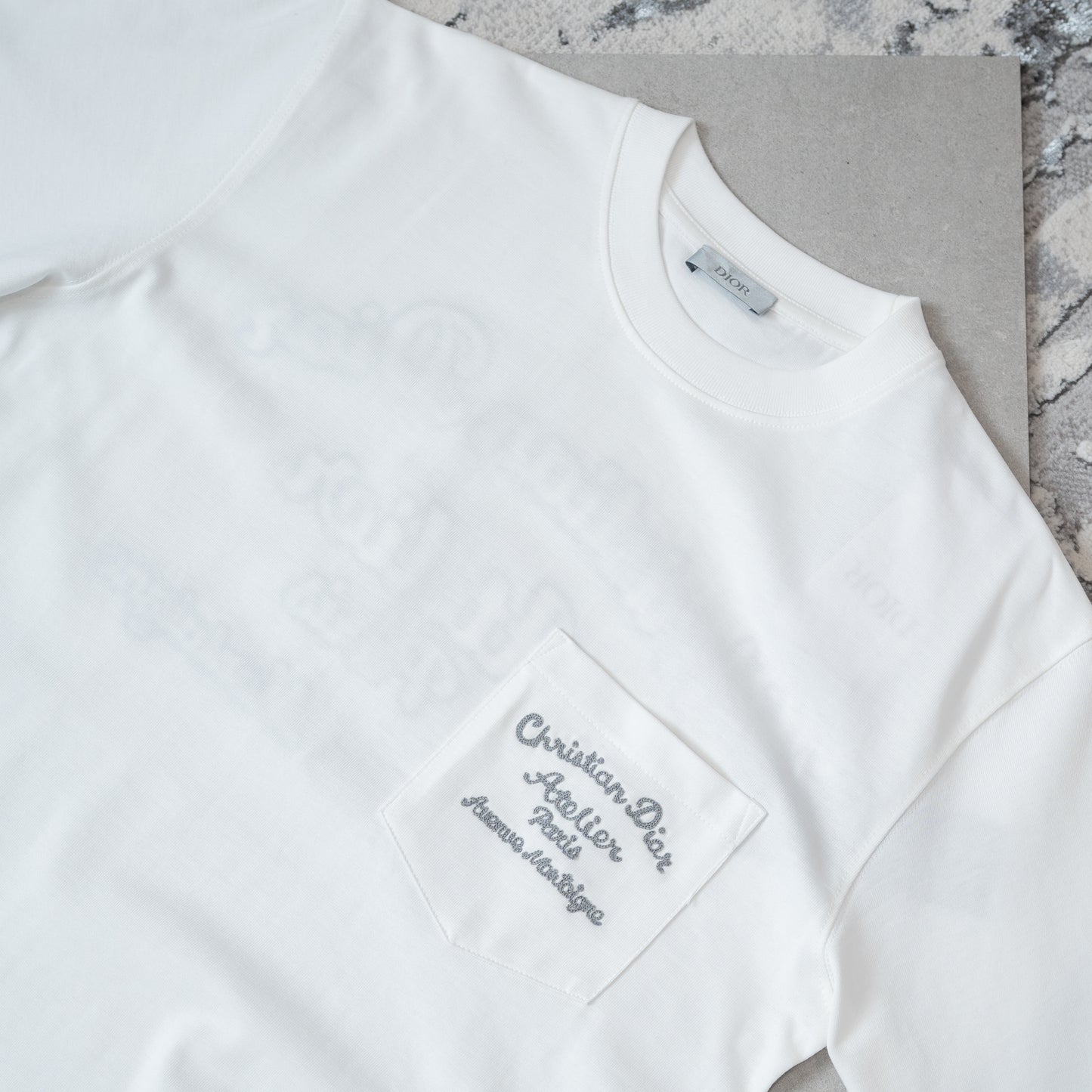 CD TEE
