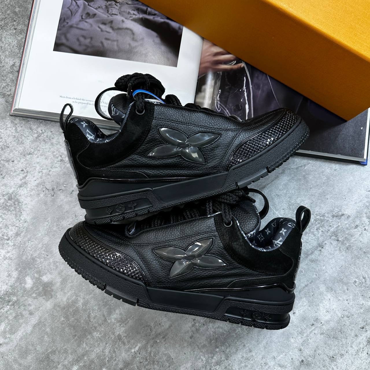 LVE SKATES-BLACK
