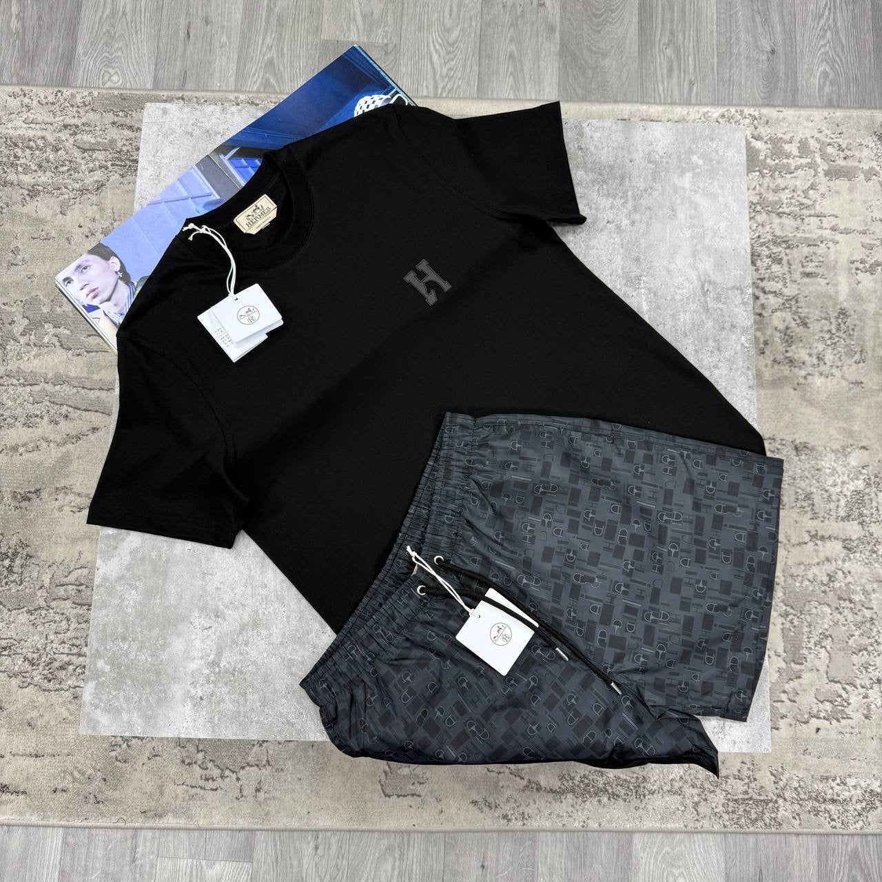 HMES TEE-BLACK