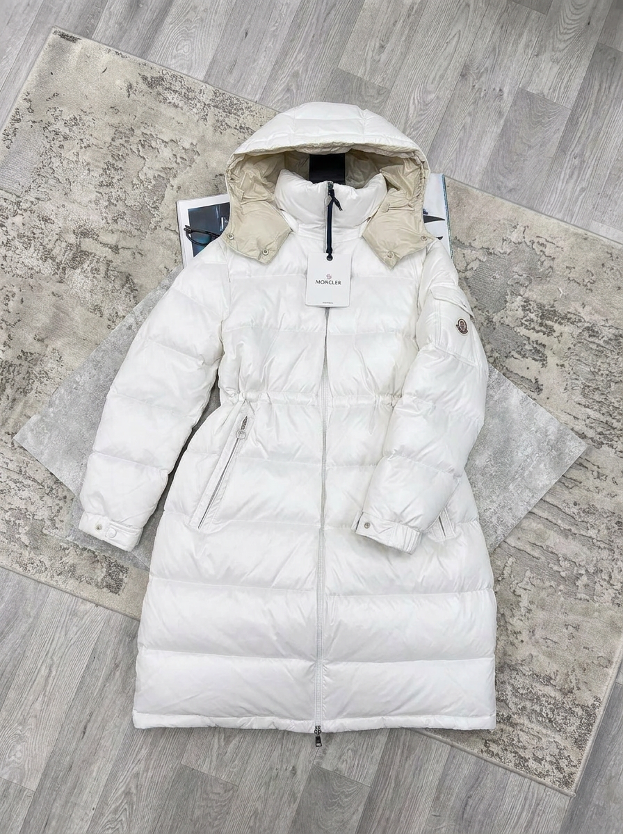 PRE ORDER WOMENS MNCLR COAT