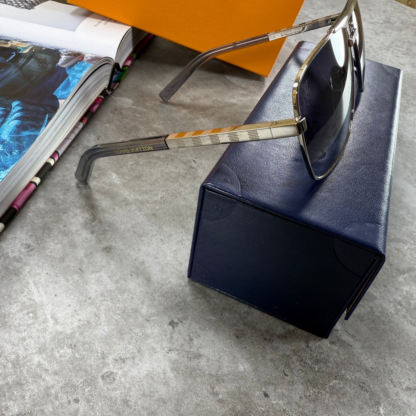 LVE SUNGLASSES