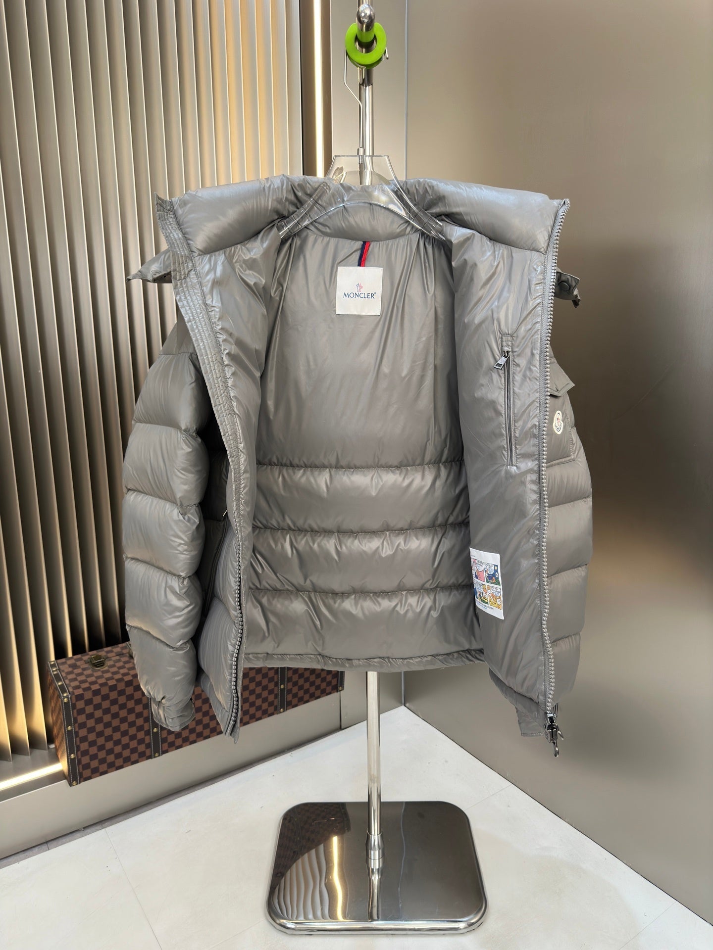 (PRE ORDER) MNCLR COAT GREY