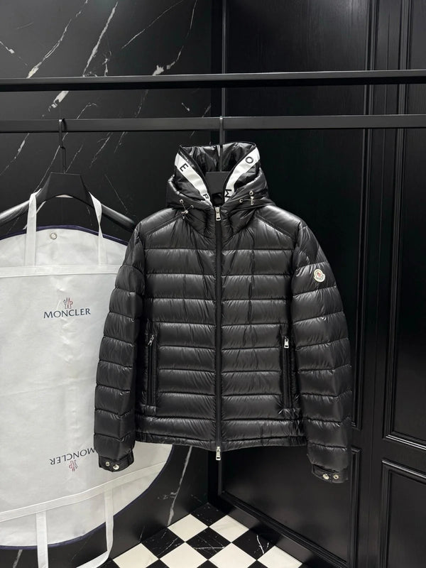 (PRE ORDER) MNCLR COAT BLACK