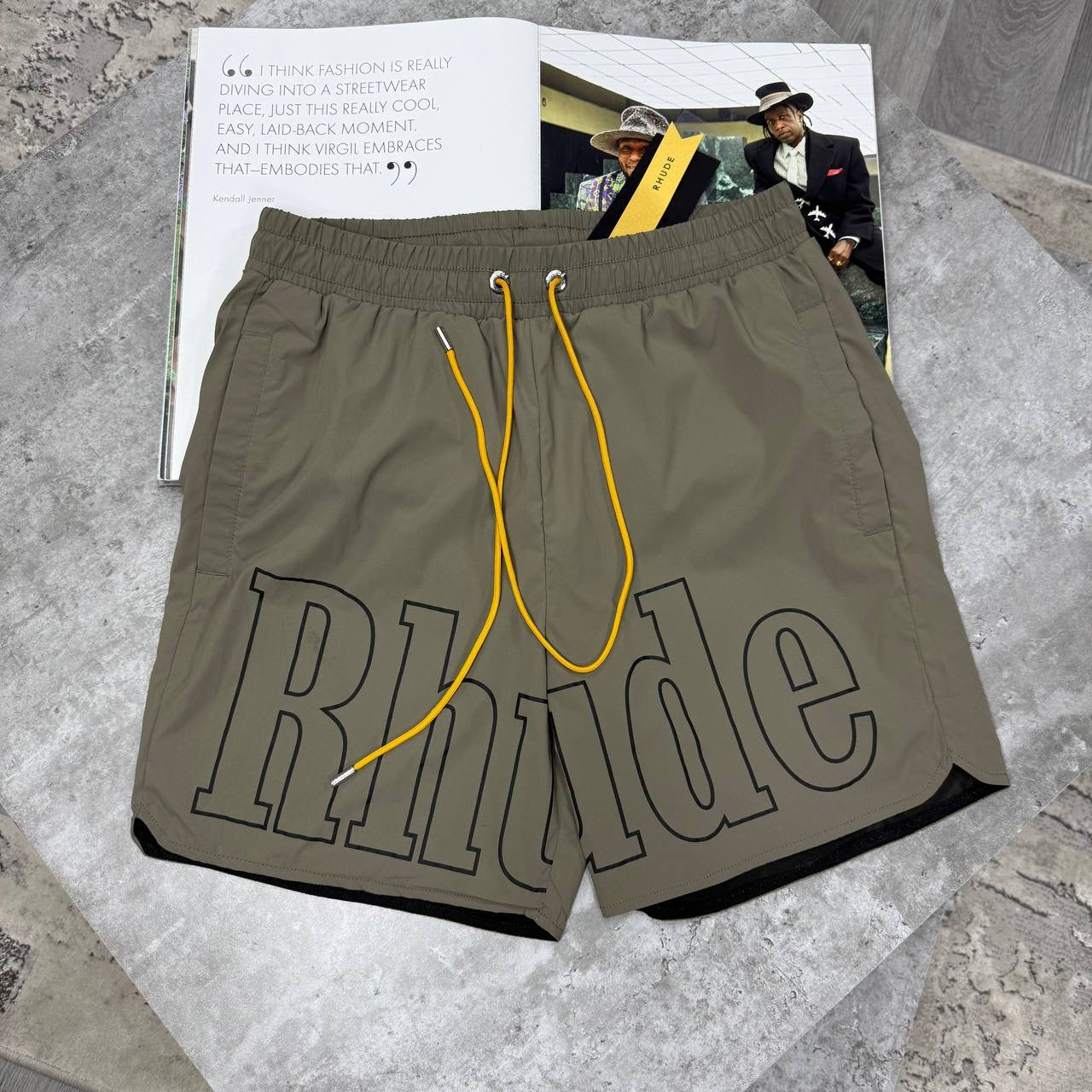 RHDE SHORTS KHAKI