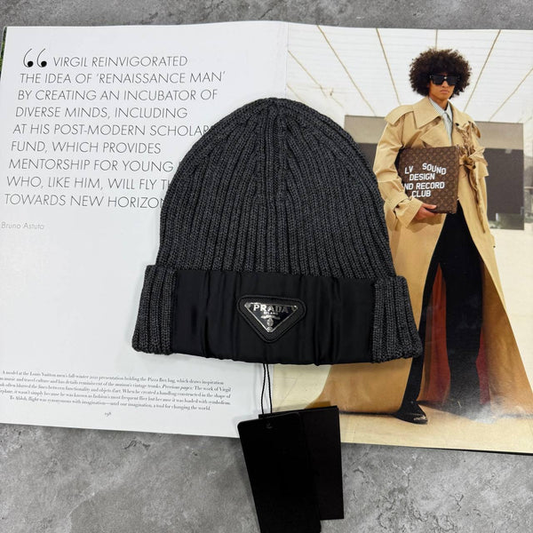 PRDA BEANIE-GREY