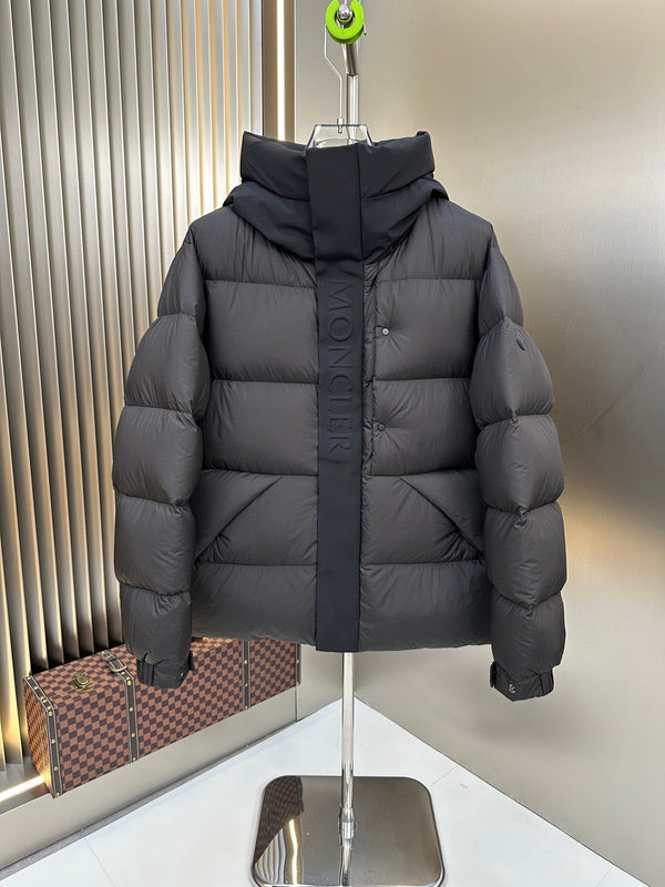 (PRE ORDER) MNCLR COAT DARK GREY