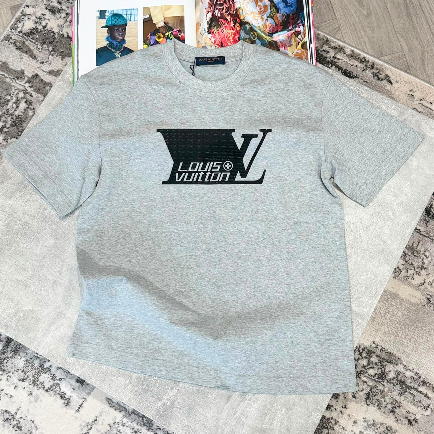 LVE T SHIRT GREY