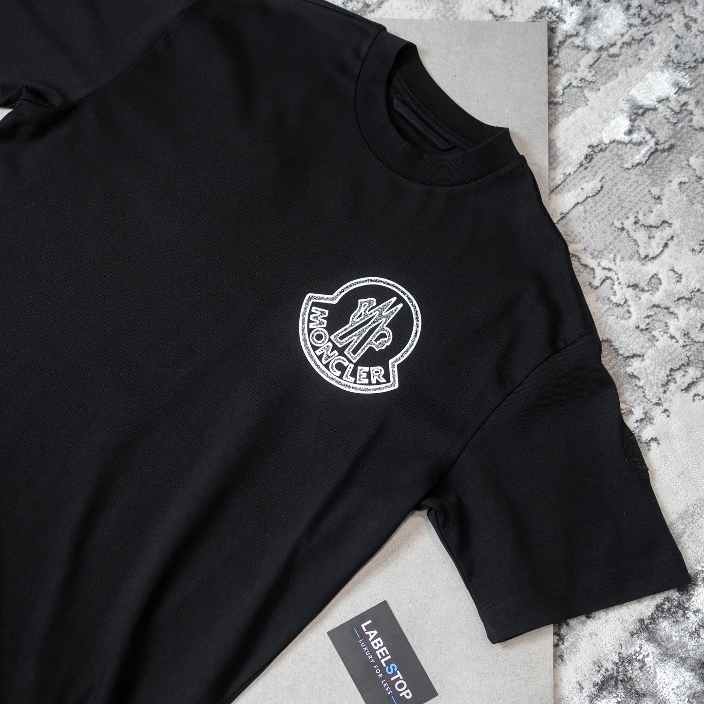 MNCLER TEE-BLACK