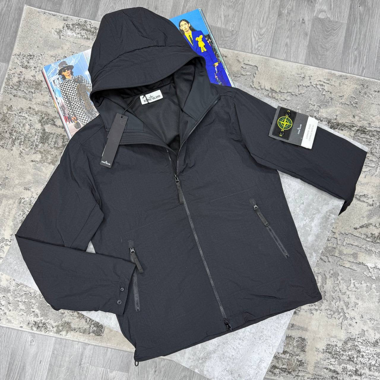 SI WINDBREAKER