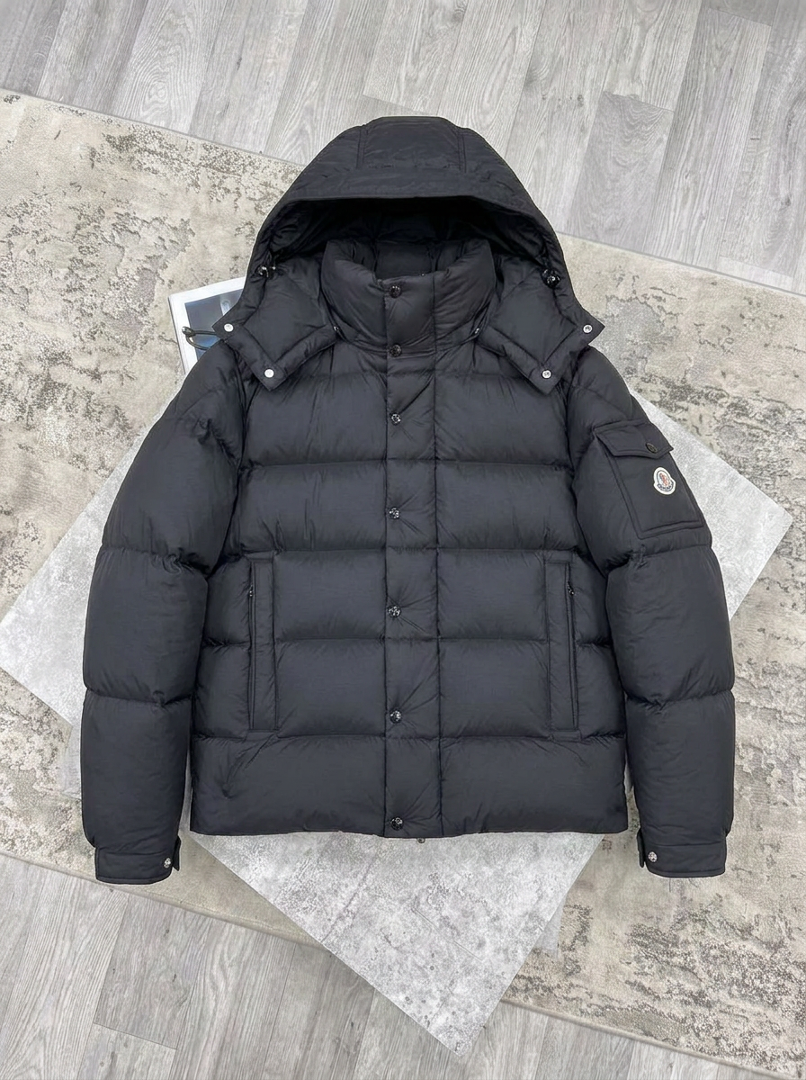 PRE ORDER- MNCLR COAT