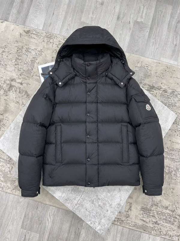 PRE ORDER- MNCLR COAT