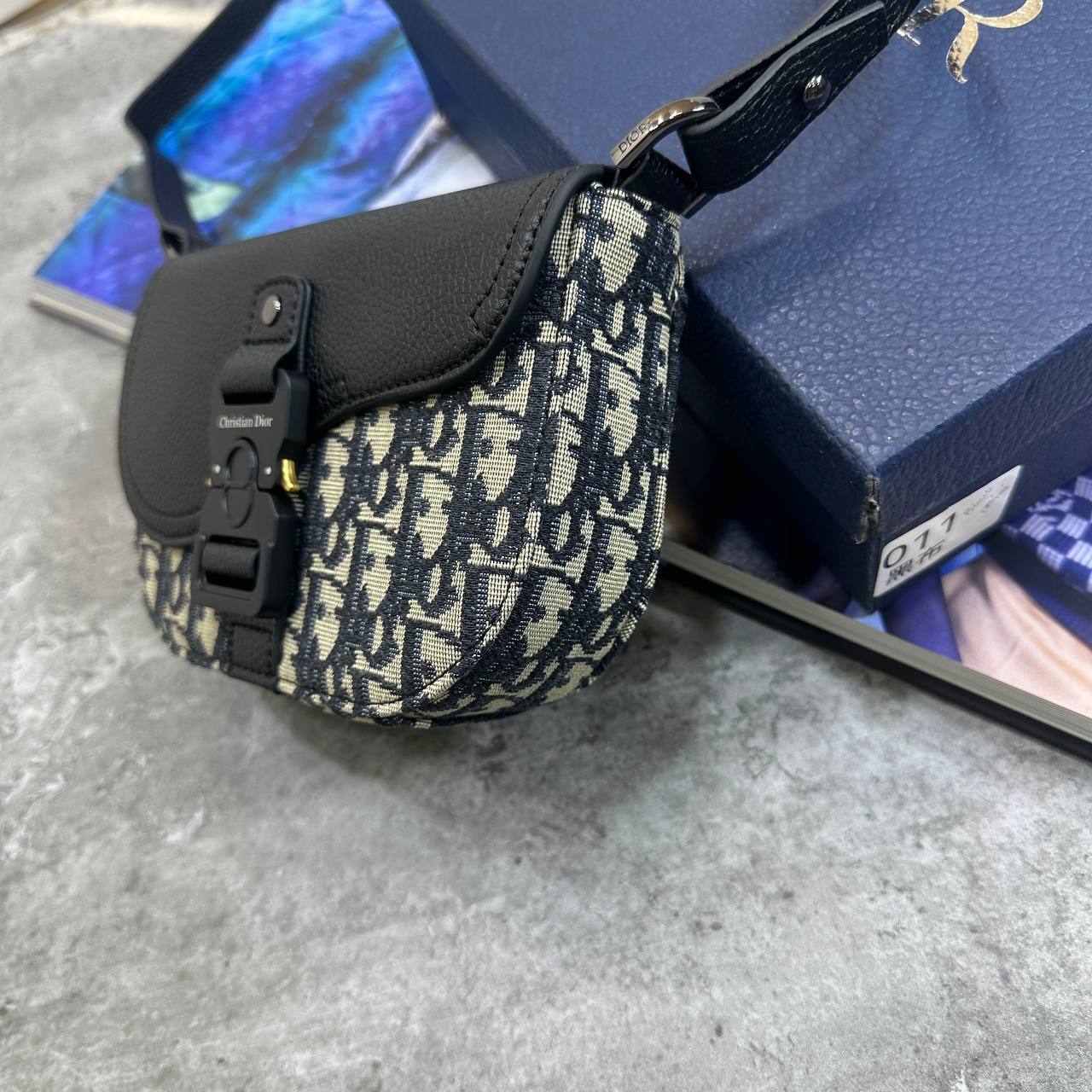 CD SADDLE BAG