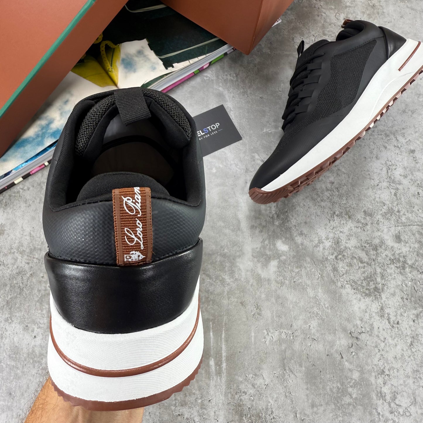 LORO TRAINERS-BLACK
