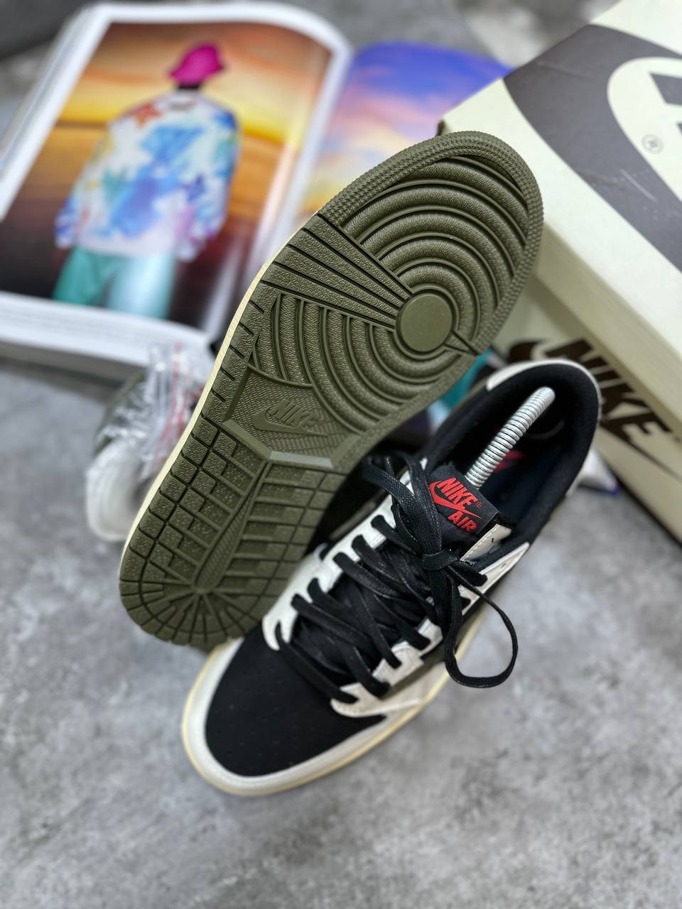 NI X TS JORDAN 1