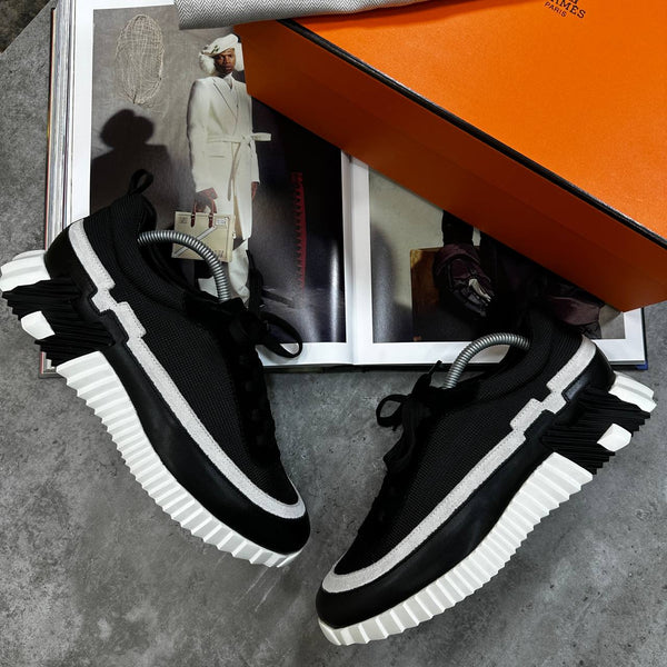 HMES TRAINERS