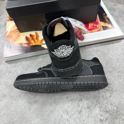 NI X TS JORDAN 1-BLACK