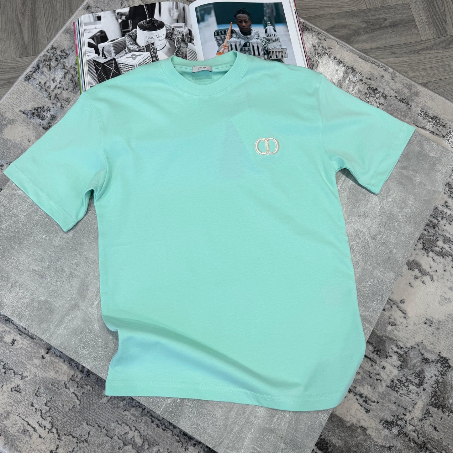 CD TEE