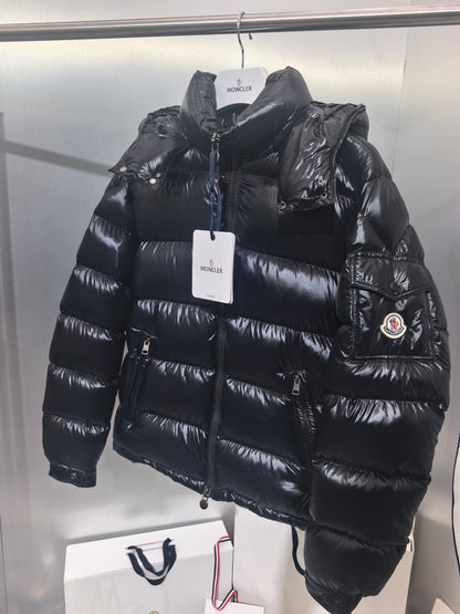 MNCLR MAYA BLACK