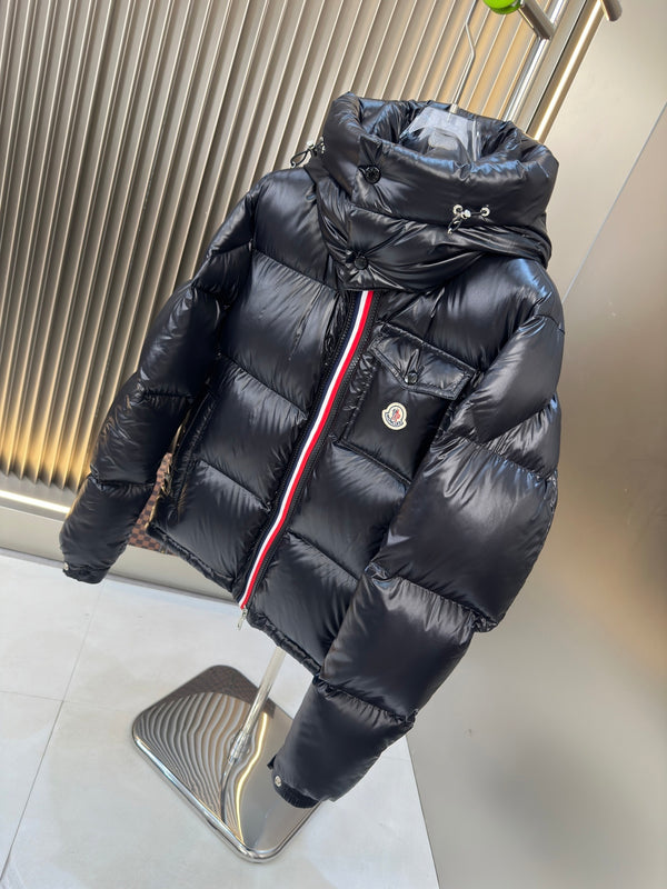 (PRE ORDER) MNCLR STRIPE COAT-BLACK