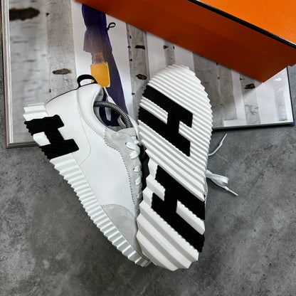 HMES Trainers