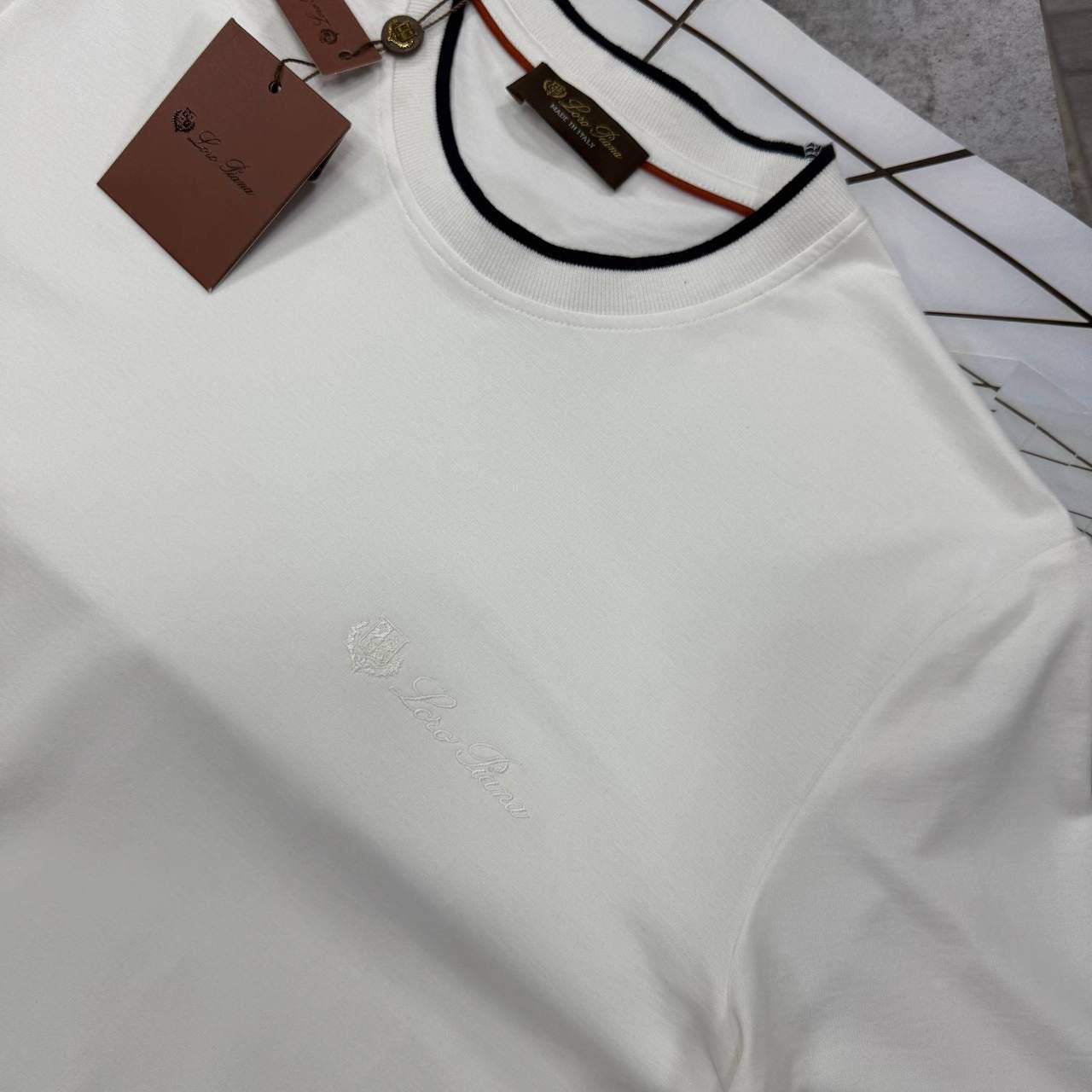 LORO TOP- WHITE