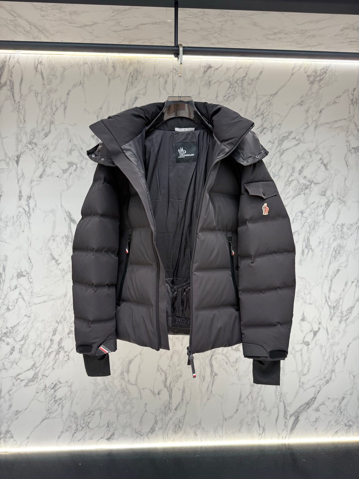 PRE ORDER MNCLR GRENOBLE-GREY