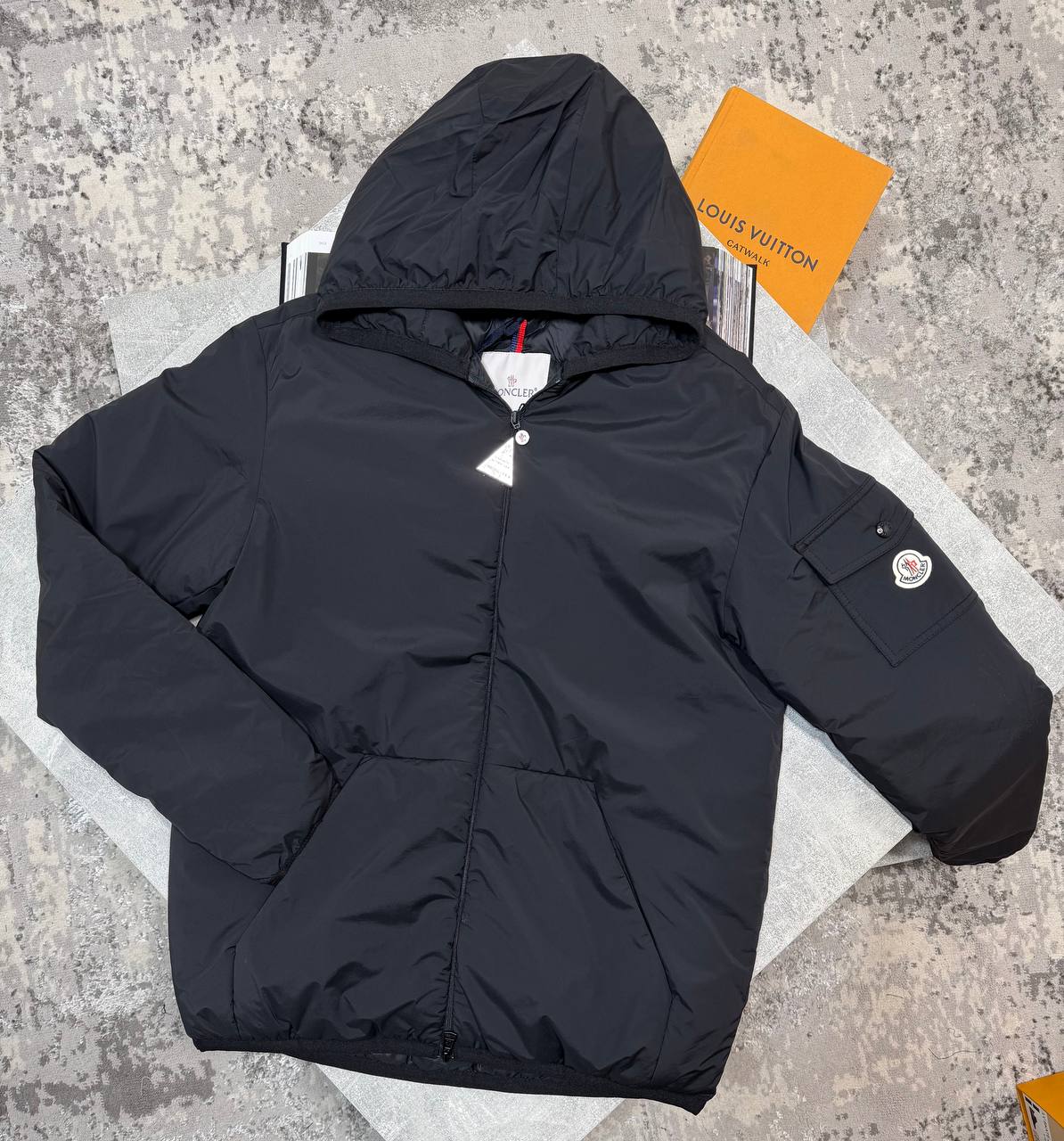 MNCLR COAT BLACK