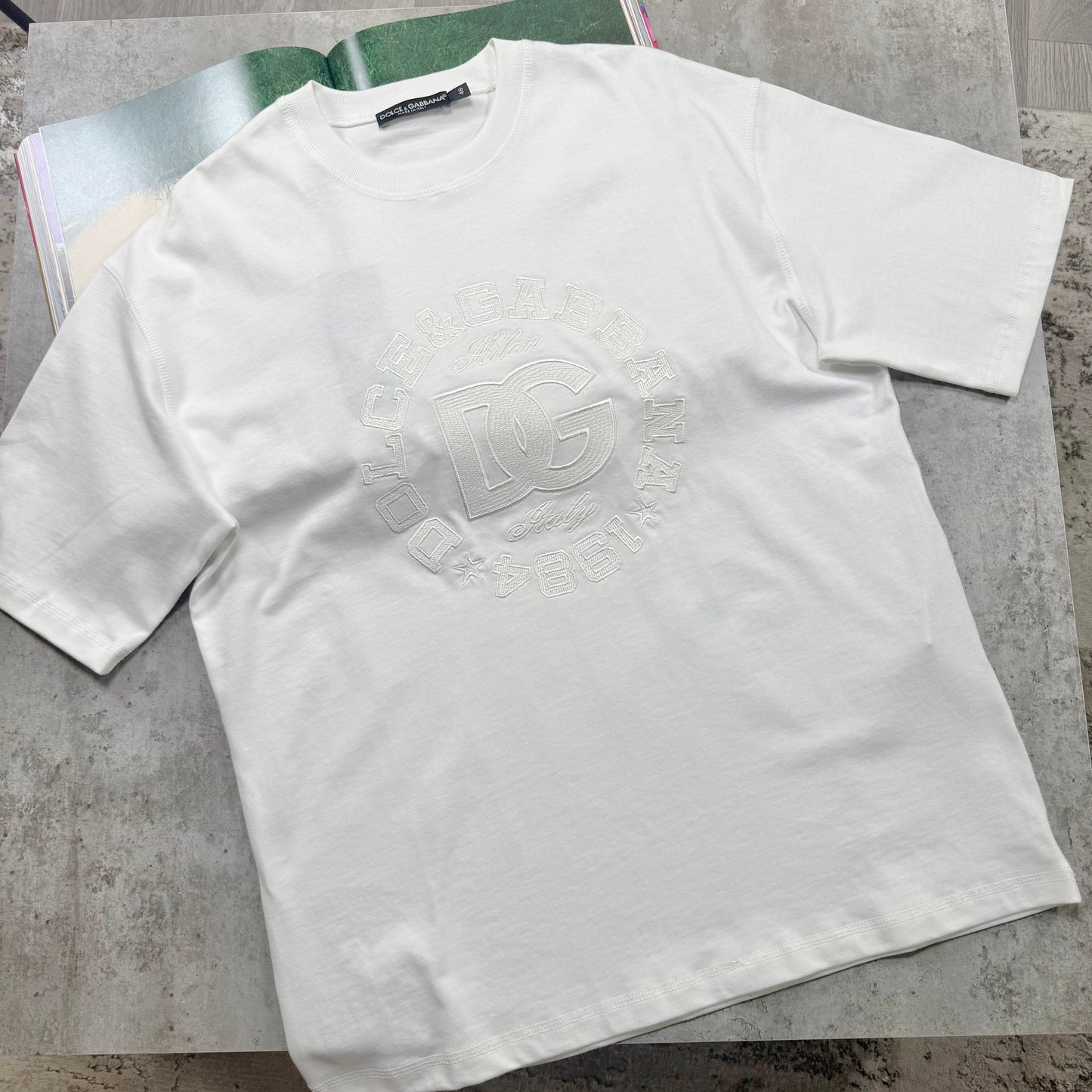 DG TEE-WHITE