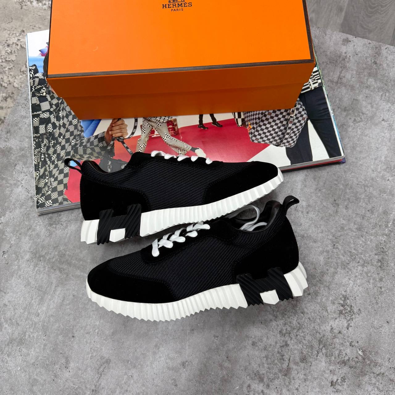 HMES TRAINERS