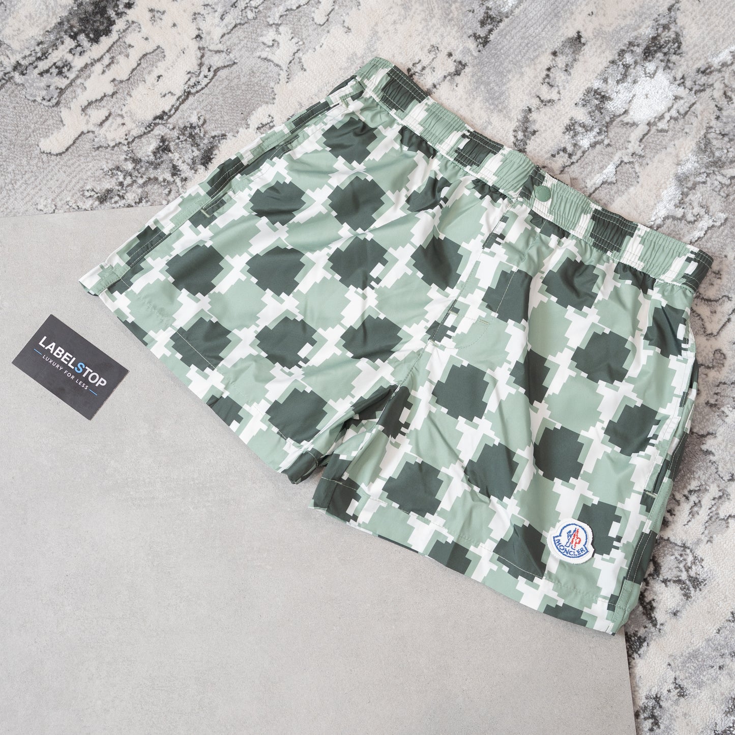 MNCLER PIXEL-GREEN