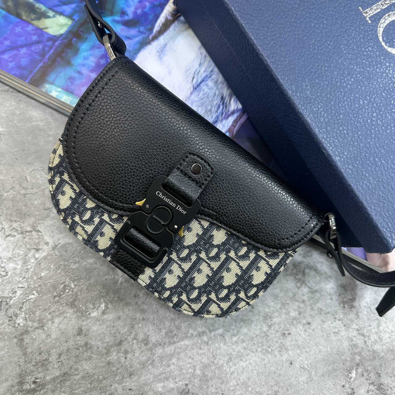 CD SADDLE BAG