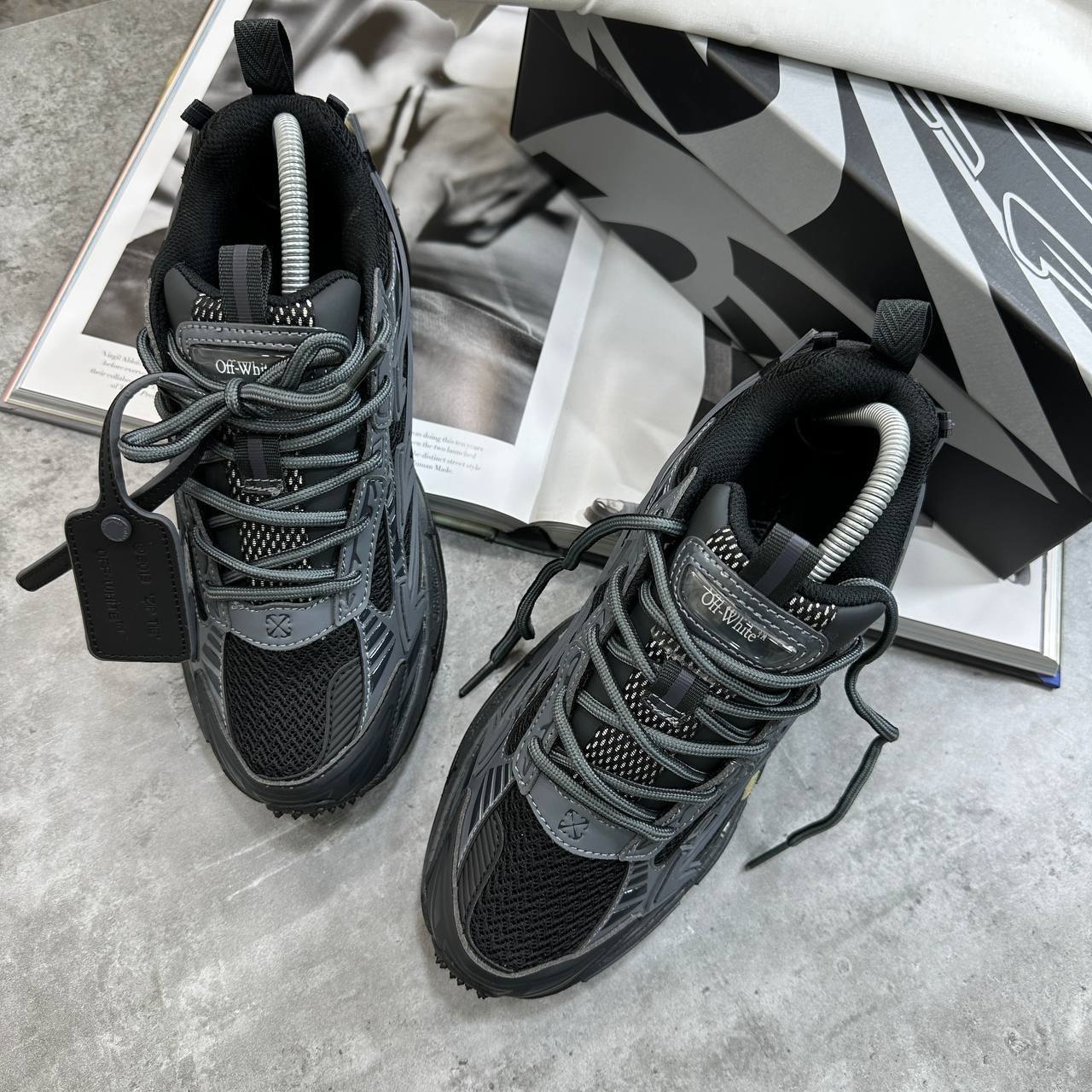 OFF WHTE TRAINERS