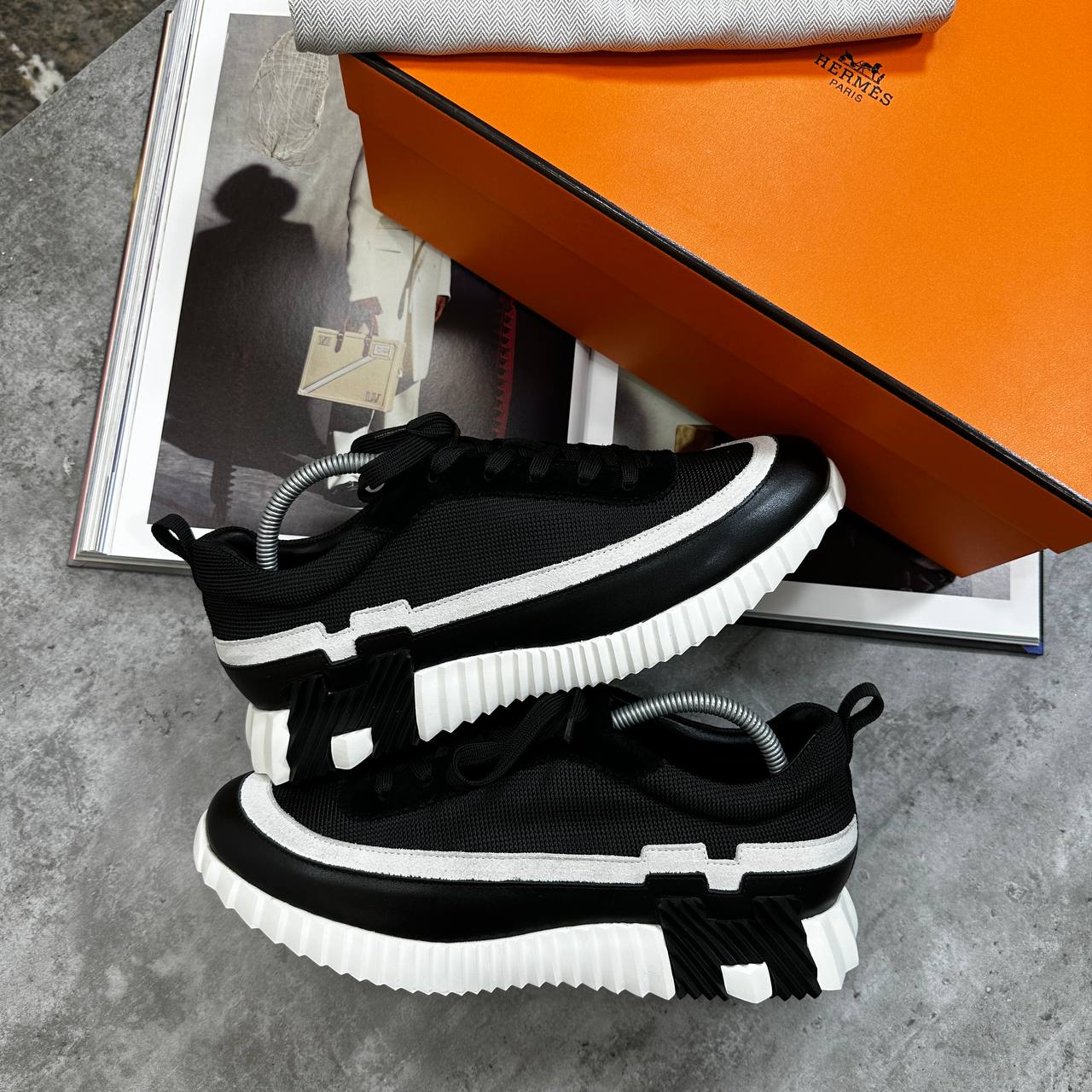 HMES TRAINERS