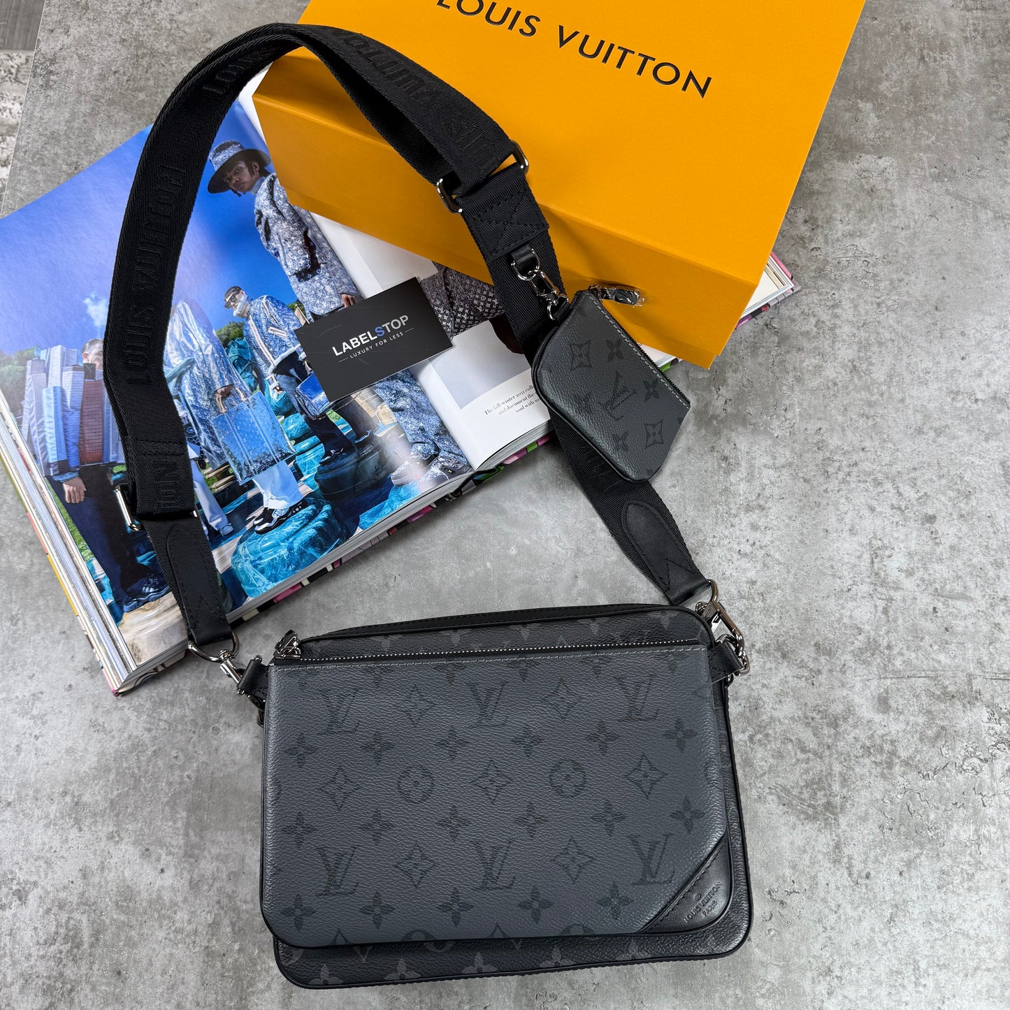 LVE MESSENGER BAG