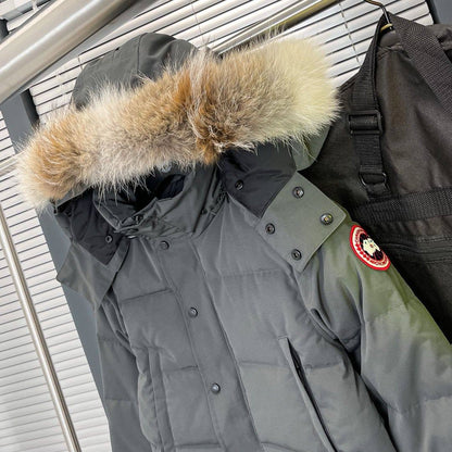 (PRE ORDER) CG WYNDHAM PARK GREY COAT WITH FUR